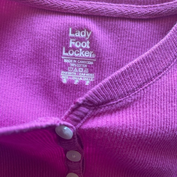 Lady Foot Locker Long Sleeve Henley Shirt Small - Picture 2 of 2